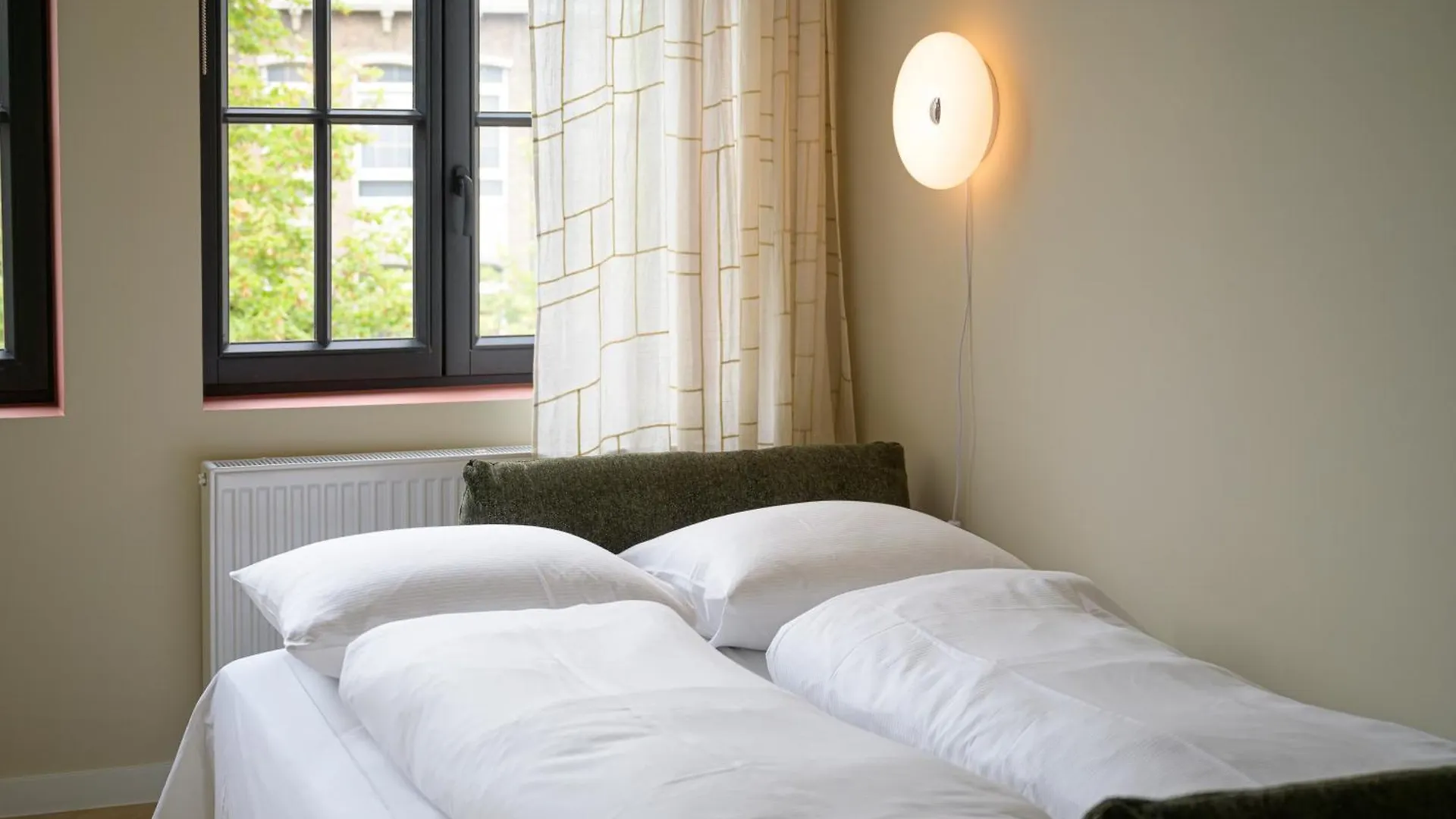 Shway - The Proof Reader Apartment Antwerp